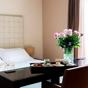 Sweet 4*, Longa İtalya